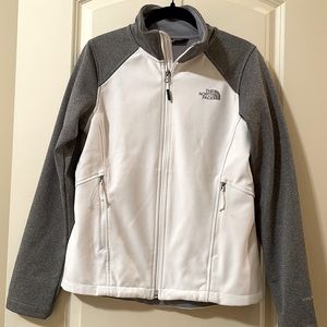 North Face Womens Windwall Fullzip Jacket - Small